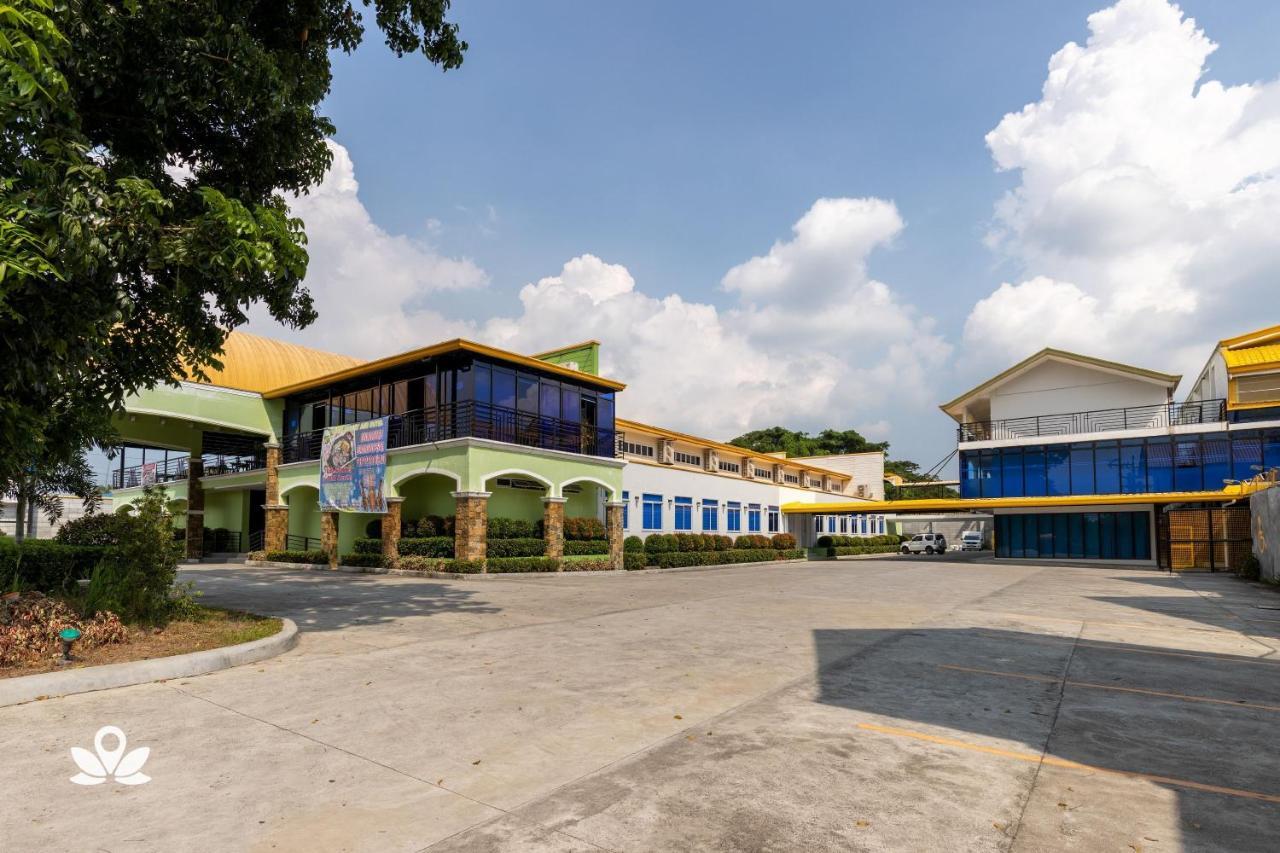 Zen Rooms Rosario Resort Batangas Exterior photo