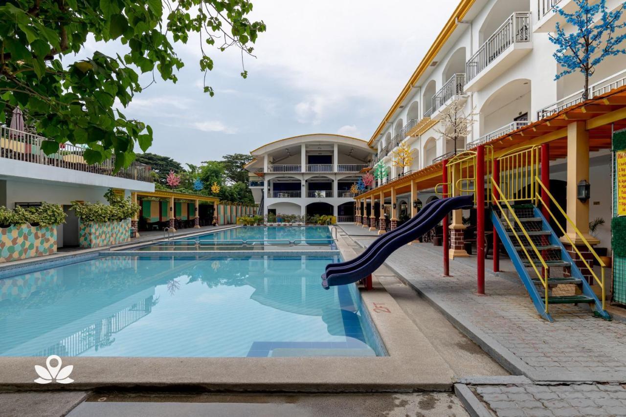 Zen Rooms Rosario Resort Batangas Exterior photo