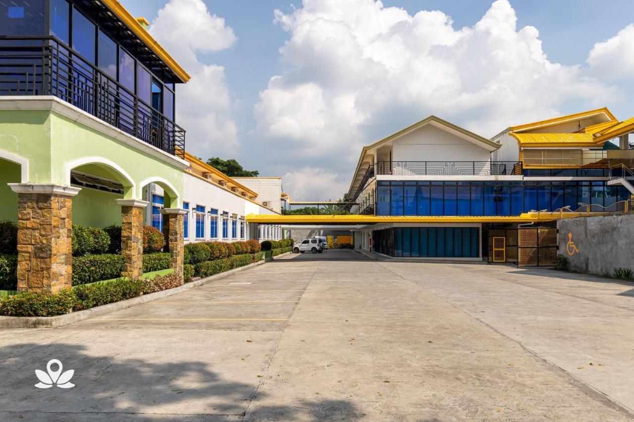 Zen Rooms Rosario Resort Batangas Exterior photo
